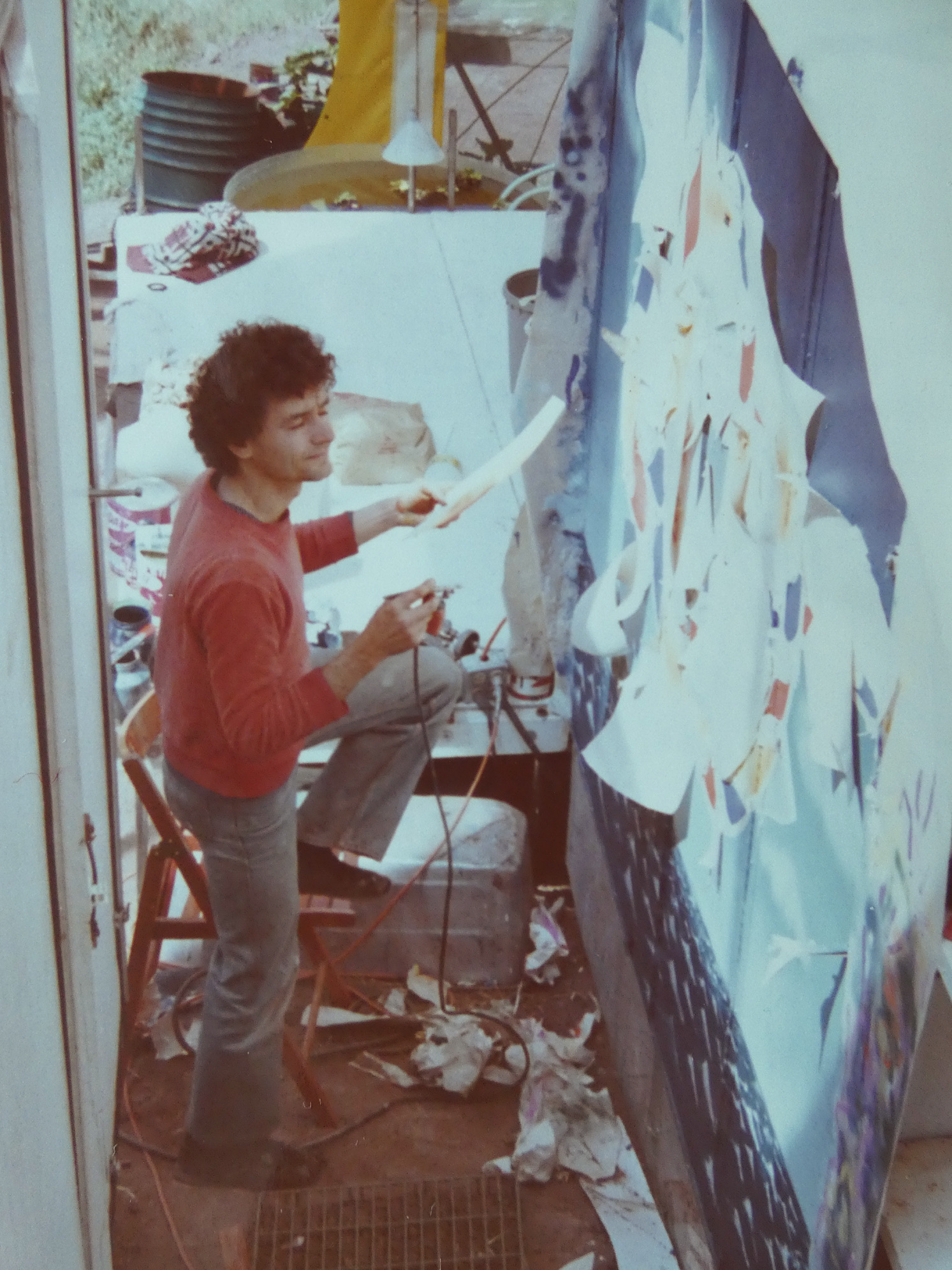 Bei der Arbeit an einem Wandbild in Ojai von Johannes Asmus